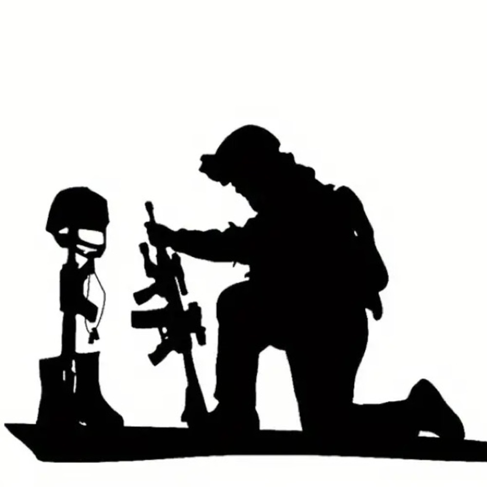 🇺🇸🕊Patriotic Soldier Praying On The Battlefield Graphic Quality Vinyl Decal!